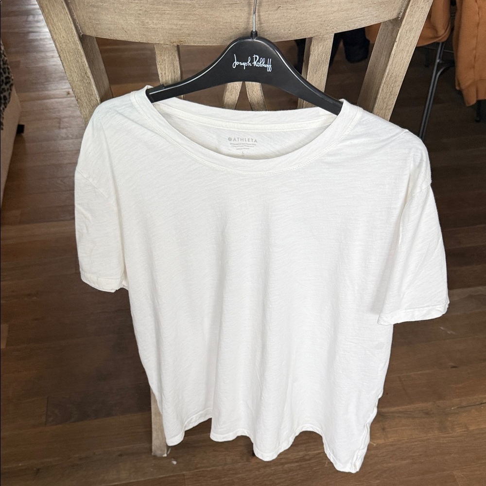 Athleta Women's Cream Short Sleeve Tee